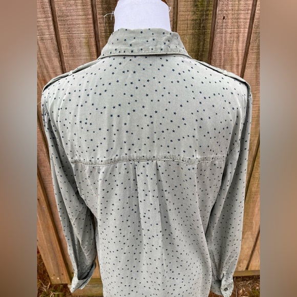 Splendid Star Printed Button Down Shirt Size Medium - Picture 6 of 8